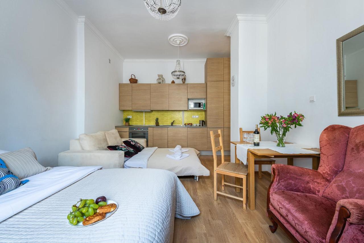 Miodowa Street P&O Serviced Apartments Warsawa Bagian luar foto