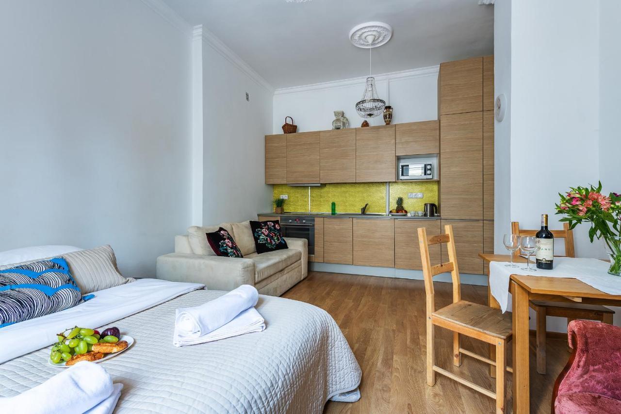 Miodowa Street P&O Serviced Apartments Warsawa Bagian luar foto