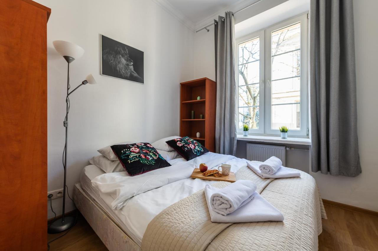 Miodowa Street P&O Serviced Apartments Warsawa Bagian luar foto